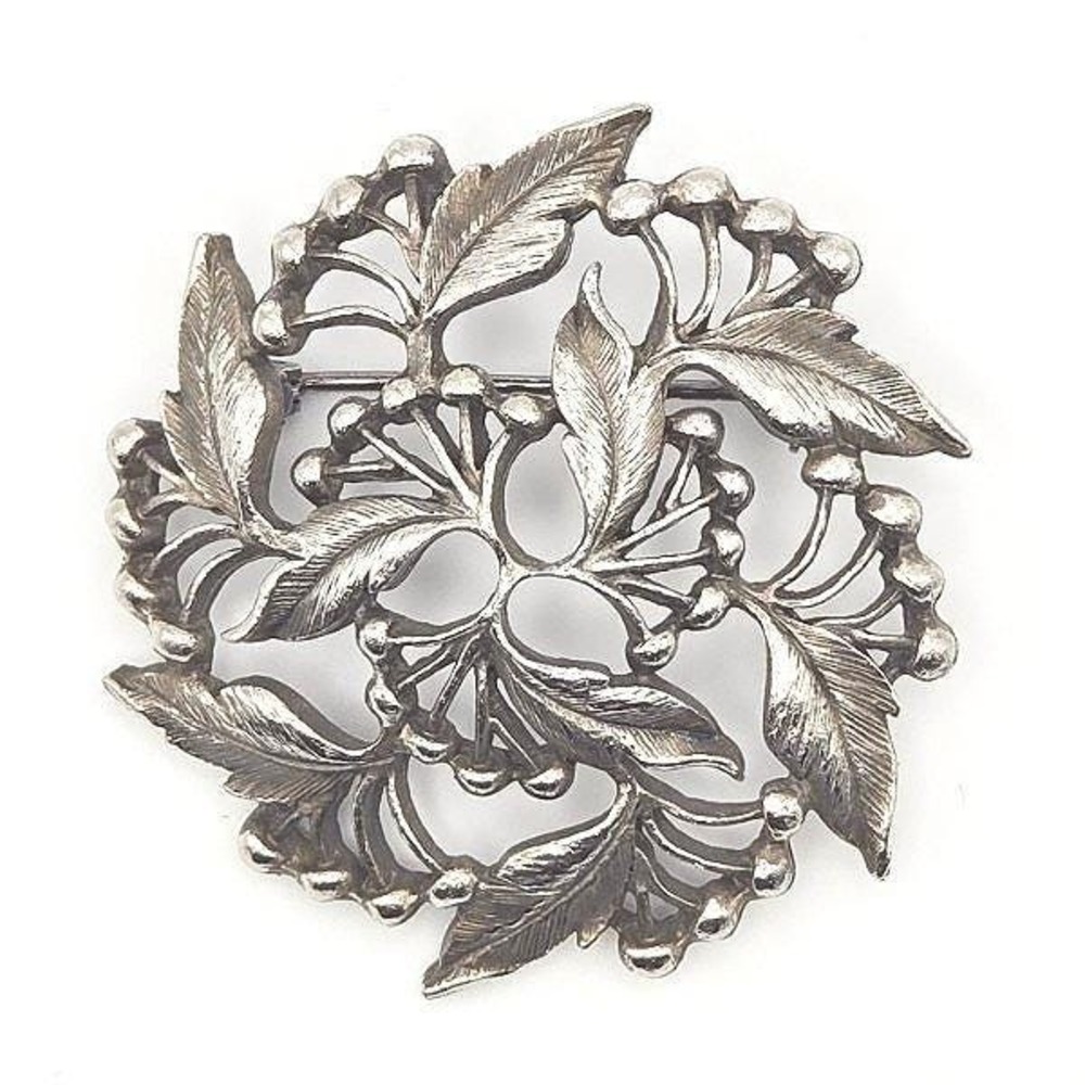 Vintage Amway 70s Silver Tone‎ Pewter Finish Leaves and Holly Berries Brooch Pin